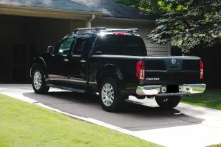2012 Nissan Frontier SL 4D V6