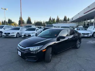 Honda Civic 2017 LX 4dr Sedan CVT