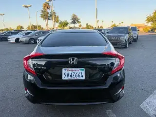 Honda Civic 2017 LX 4dr Sedan CVT
