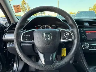 Honda Civic 2017 LX 4dr Sedan CVT