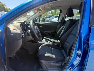 Toyota Yaris iA 2017 4dr Sedan 6A