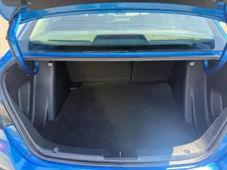 Toyota Yaris iA 2017 4dr Sedan 6A