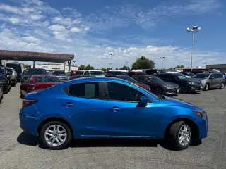 Toyota Yaris iA 2017 4dr Sedan 6A