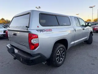 Toyota Tundra 2018 4x4 SR5 4dr Double Cab Pickup SB (5.7L V8)