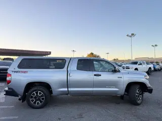 Toyota Tundra 2018 4x4 SR5 4dr Double Cab Pickup SB (5.7L V8)