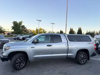 Toyota Tundra 2018 4x4 SR5 4dr Double Cab Pickup SB (5.7L V8)