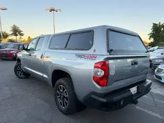 Toyota Tundra 2018 4x4 SR5 4dr Double Cab Pickup SB (5.7L V8)