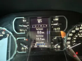 Toyota Tundra 2018 4x4 SR5 4dr Double Cab Pickup SB (5.7L V8)