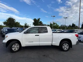 Toyota Tundra 2013 4x2 Grade 4dr Double Cab Pickup SB (4.6L V8)