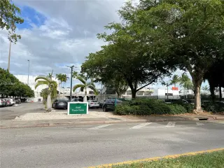 Propiedad en alquiler con 3 dormitorios y 2 baños en Coral Gables
