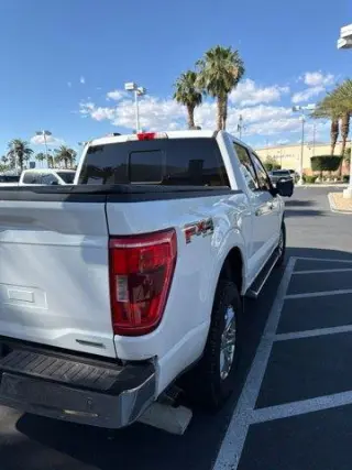 Ford F-150 2022 4x4 XL 4dr SuperCrew 5.5 ft. SB