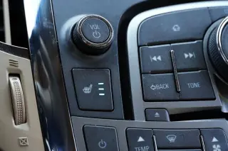 2013 Buick LaCrosse Leather Group