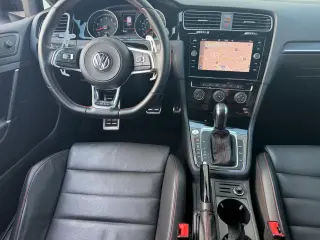 2021 Volkswagen Golf GTI SE