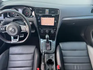 2021 Volkswagen Golf GTI SE