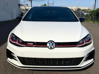 2021 Volkswagen Golf GTI SE