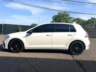 2021 Volkswagen Golf GTI SE