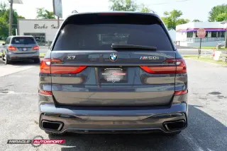 2022 BMW X7