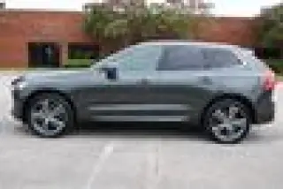 2018 Volvo XC60 T5 Momentum