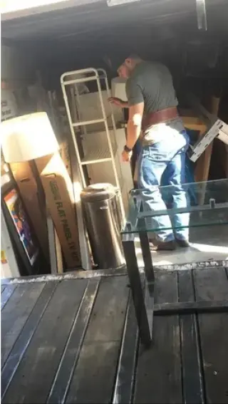 IMPORTAMOS Y EXPORTAMOS