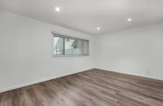 2 Bed Apt West 3rd Street, LA