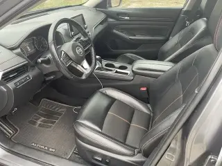 2020 Nissan Altima SR
