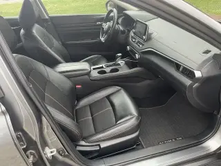 2020 Nissan Altima SR