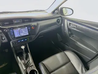 Toyota Corolla 2018 SE Sedán 4 puertas 6M
