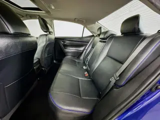 Toyota Corolla 2018 SE Sedán 4 puertas 6M