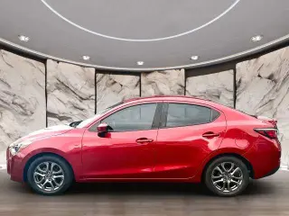 Toyota Yaris 2019 L 4dr Sedan 6M