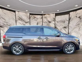 Kia Sedona 2016 Limited 4dr Mini-Van