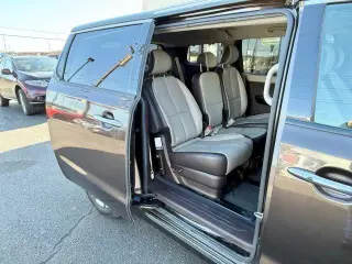 Kia Sedona 2016 Limited 4dr Mini-Van