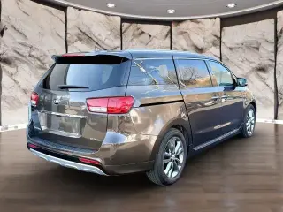 Kia Sedona 2016 Limited 4dr Mini-Van