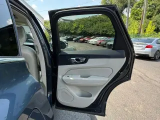 Volvo XC60 2021 AWD T6 Momentum 4dr SUV