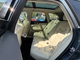 Volvo XC60 2021 AWD T6 Momentum 4dr SUV