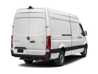 Mercedes-Benz Sprinter 2021 4x2 2500 3 puertas, distancia entre ejes de 170 pulg., Furgón de carga con techo alto (V6 de 3.0L)