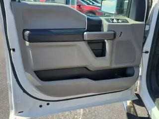 Ford F-150 2019 4x2 XLT 4dr SuperCrew batea corta de 5.5 pies
