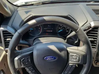 Ford F-150 2019 4x2 XLT 4dr SuperCrew batea corta de 5.5 pies