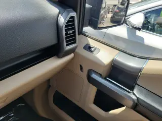 Ford F-150 2020 4x2 XLT 4 puertas SuperCrew 5.5 pies. SB