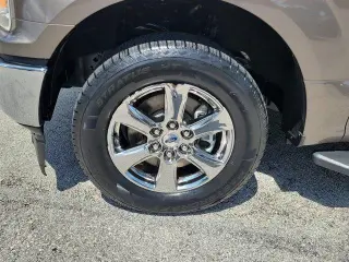 Ford F-150 2020 4x2 XLT 4 puertas SuperCrew 5.5 pies. SB