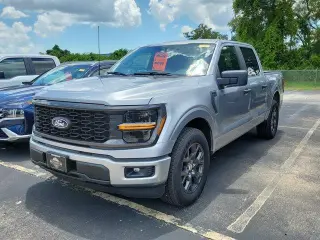 Ford F-150 2026 4x2 STX 4 puertas SuperCrew 5.5 pies SB