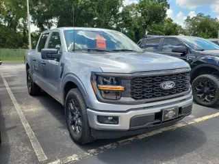 Ford F-150 2026 4x2 STX 4 puertas SuperCrew 5.5 pies SB