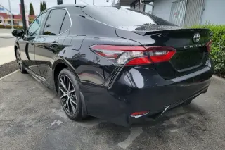 2022 Toyota Camry SE Sedan