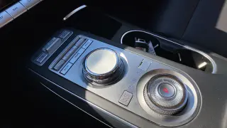 2023 Genesis GV70