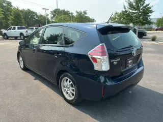 2017 Toyota Prius v