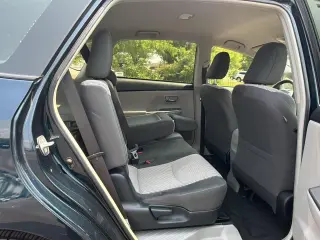 2017 Toyota Prius v