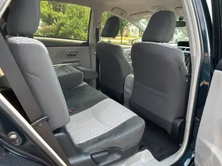 2017 Toyota Prius v