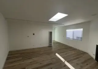 2 Bed Apt Move in Ready in LA
