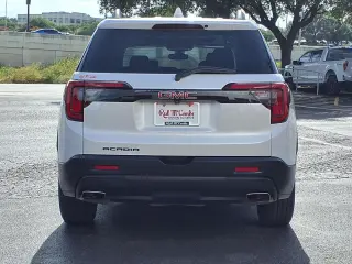 GMC Acadia 2023 SLT 4dr SUV