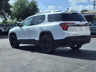 GMC Acadia 2023 SLT 4dr SUV