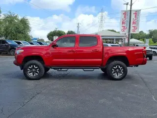 Toyota Tacoma 2023 4x4 TRD Off-Road 4dr Double Cab 5.0 ft SB 6A